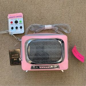 *LIMITED EDITION* NWT Betsey Johnson Kitsch Retro TV Crossbody Bag
